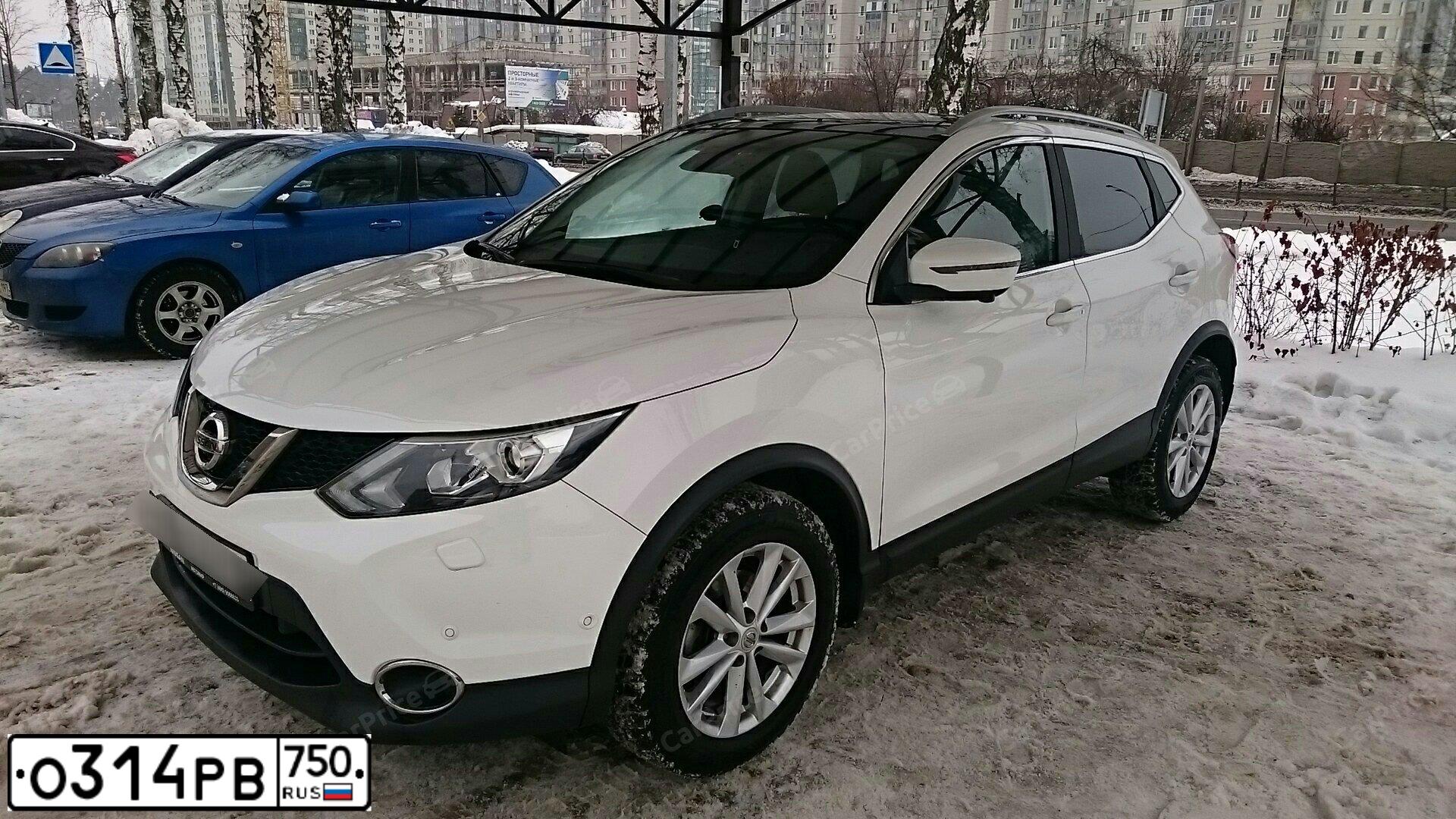 Фото автомобиля NISSAN QASHQAI, 2017 — госномер У835МО799. Цвет: Белый
