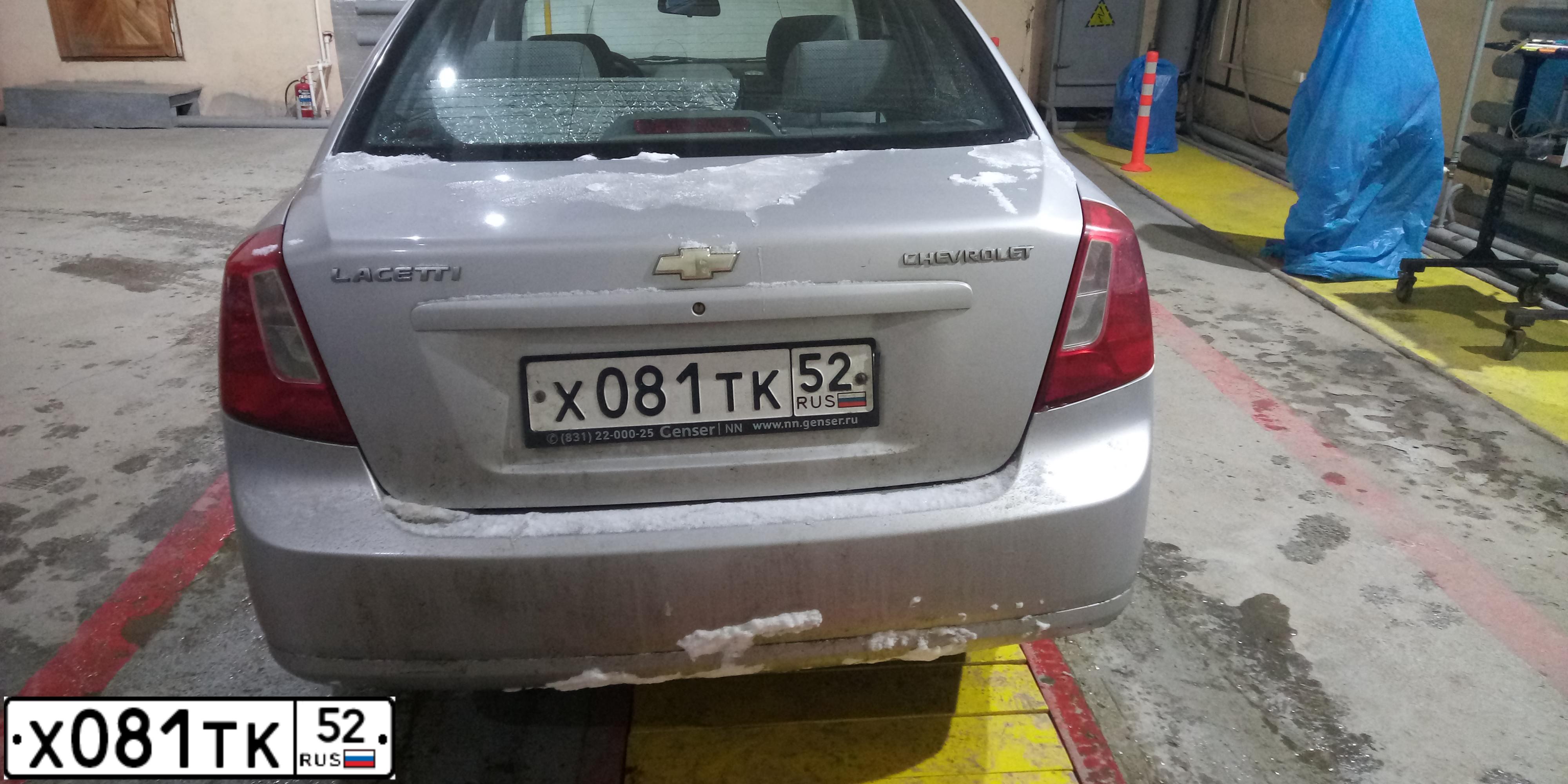 Фото автомобиля CHEVROLET LACETTI, 2008 — госномер Х081ТК52. Цвет: СВЕТЛО-СЕРЫЙ