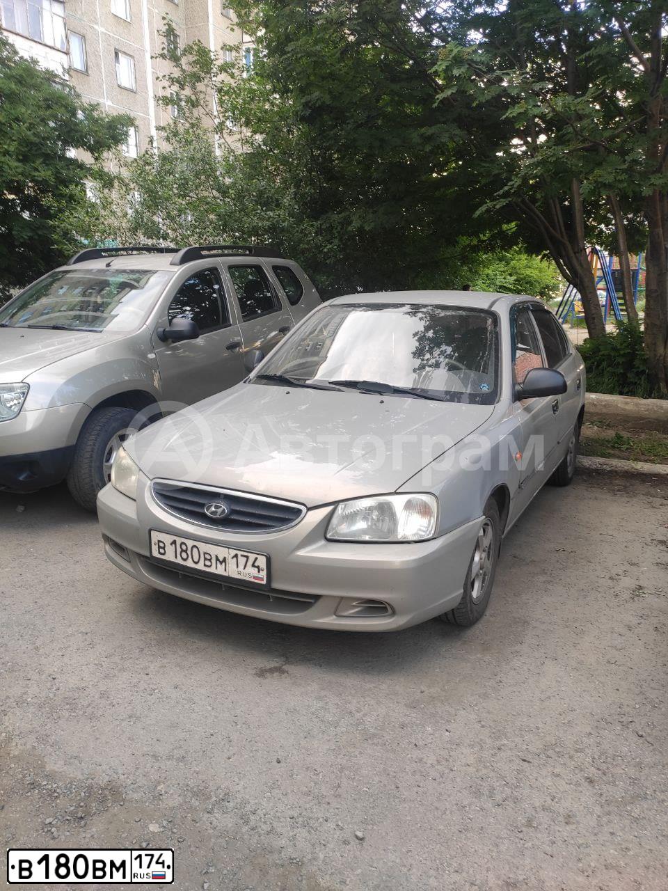 Фото автомобиля TAGAZ ACCENT, 2008 — госномер В180ВМ174. Цвет: СВЕТЛО-БЕЖЕВЫЙ