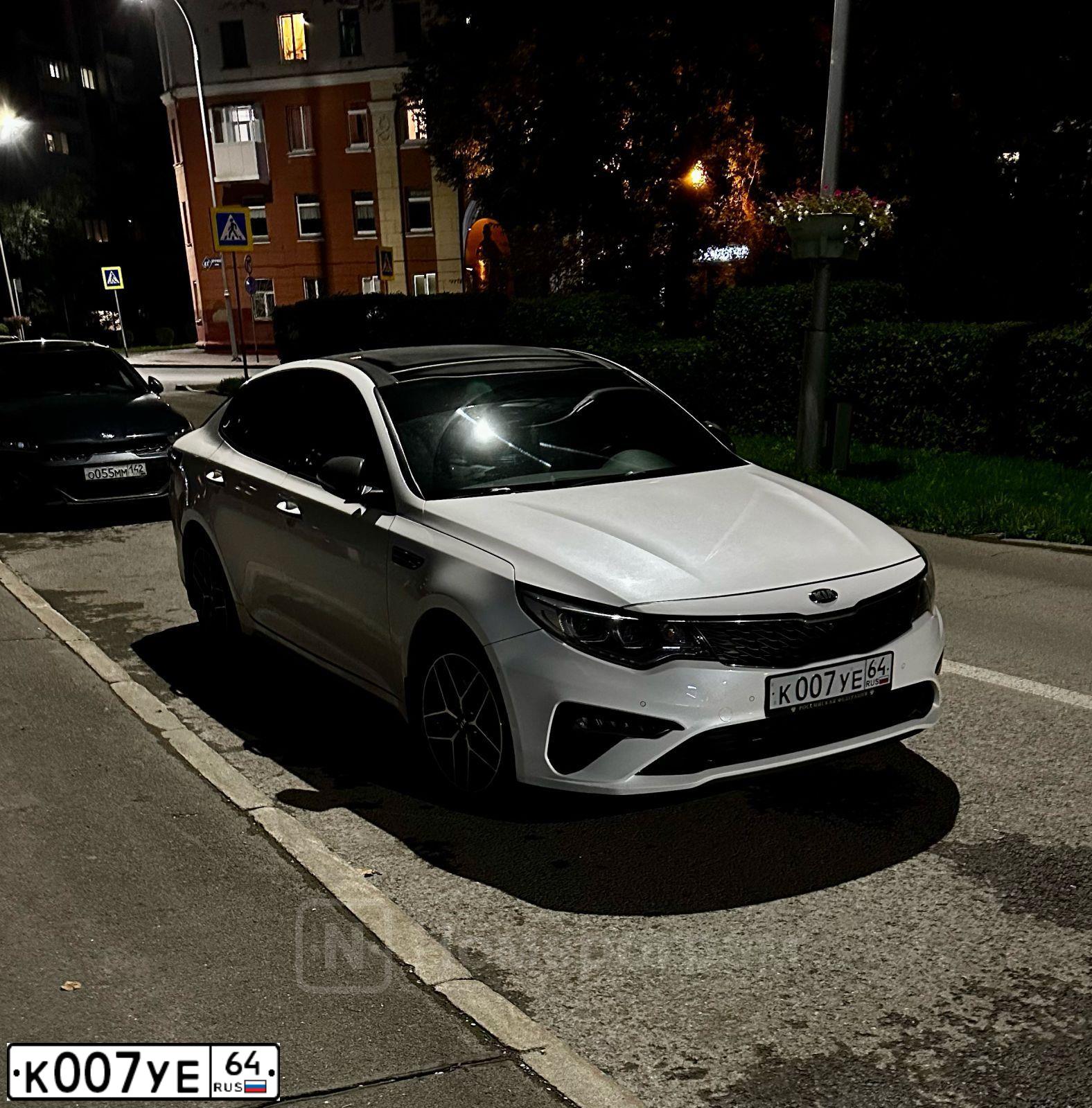 Фото автомобиля LADA 2106 LADA, 1995 — госномер А001ОН64. Цвет: РУБИН