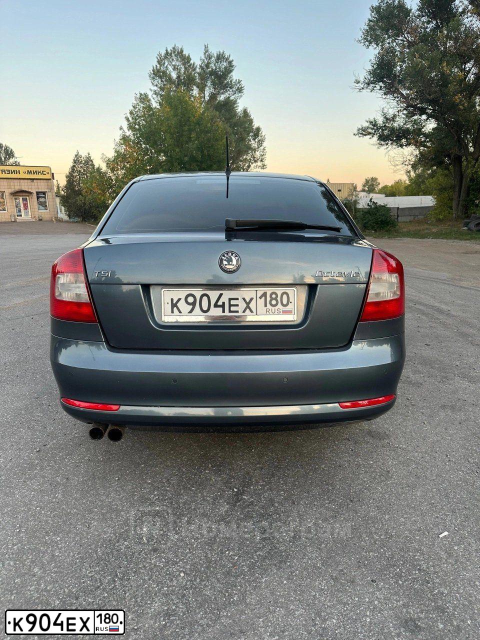Фото автомобиля SKODA OCTAVIA, 2012 — госномер С777НО190. Цвет: ТЕМНО-СЕРЫЙ