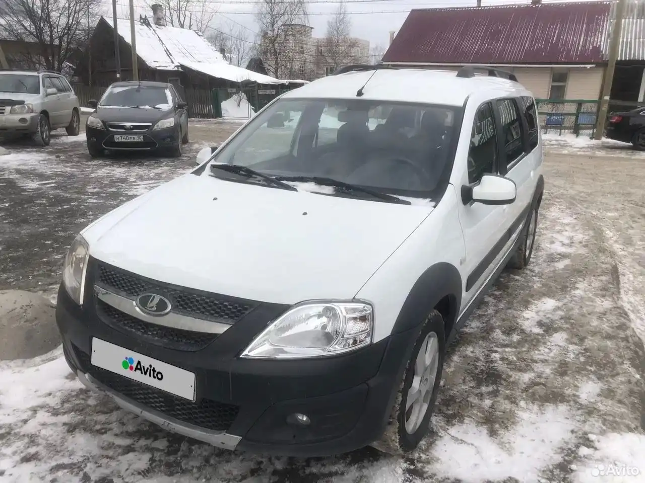 Фото автомобиля FORD FOCUS, 2008 — госномер Н554НХ10. Цвет: ТЕМНО-СЕРЫЙ