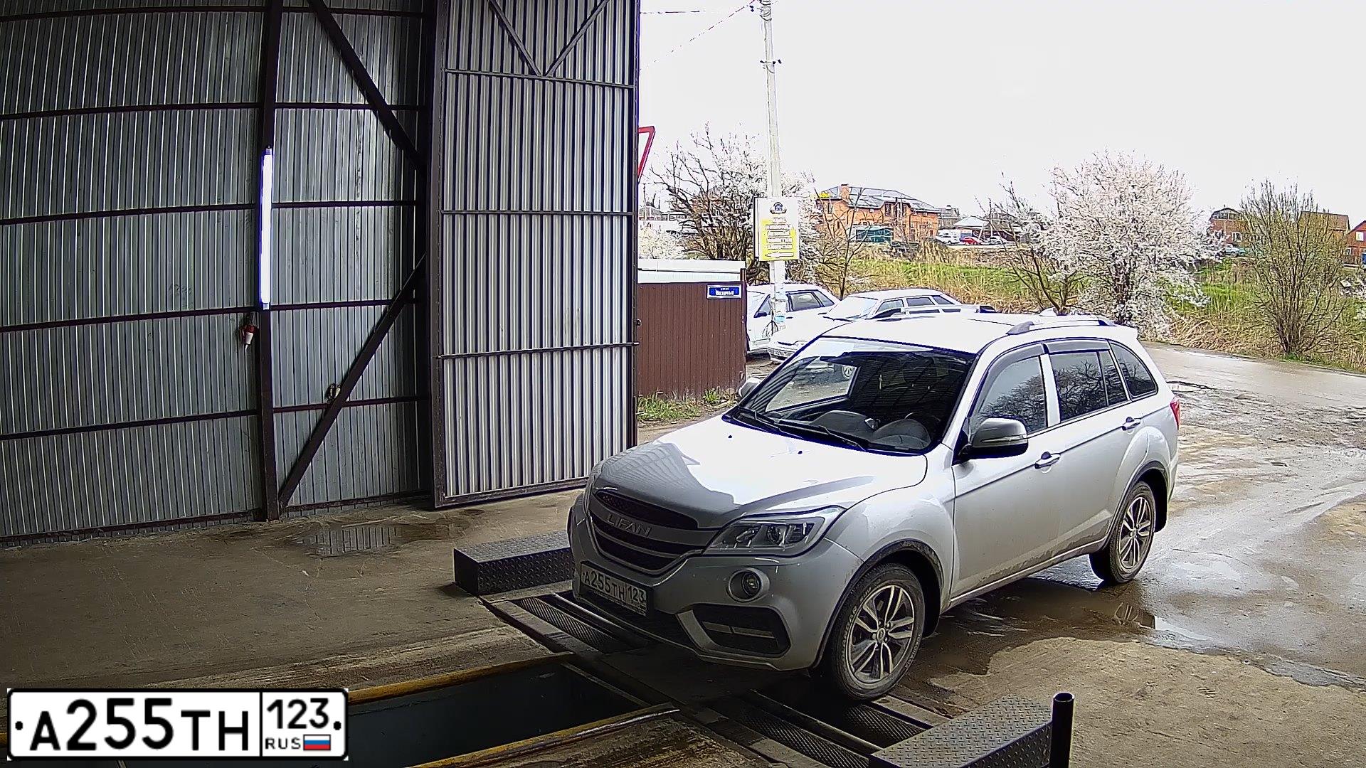 Фото автомобиля LIFAN X60, 2017 — госномер К073ТТ193