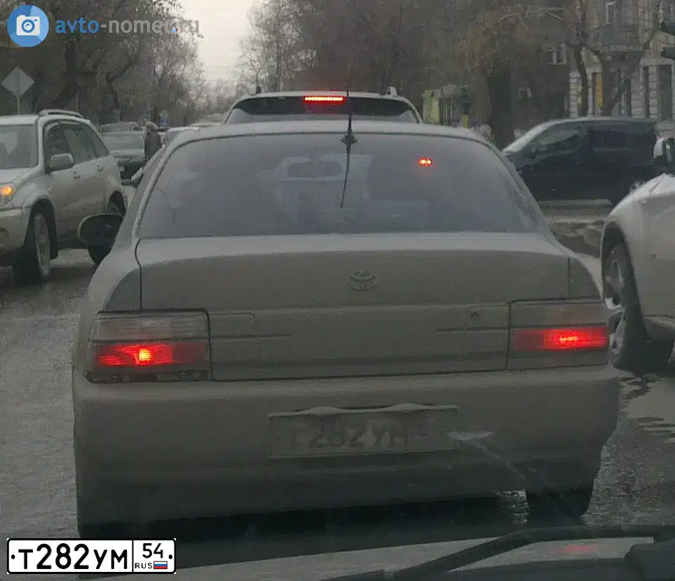 Фото автомобиля TOYOTA COROLLA, 1994 — госномер Т282УМ54