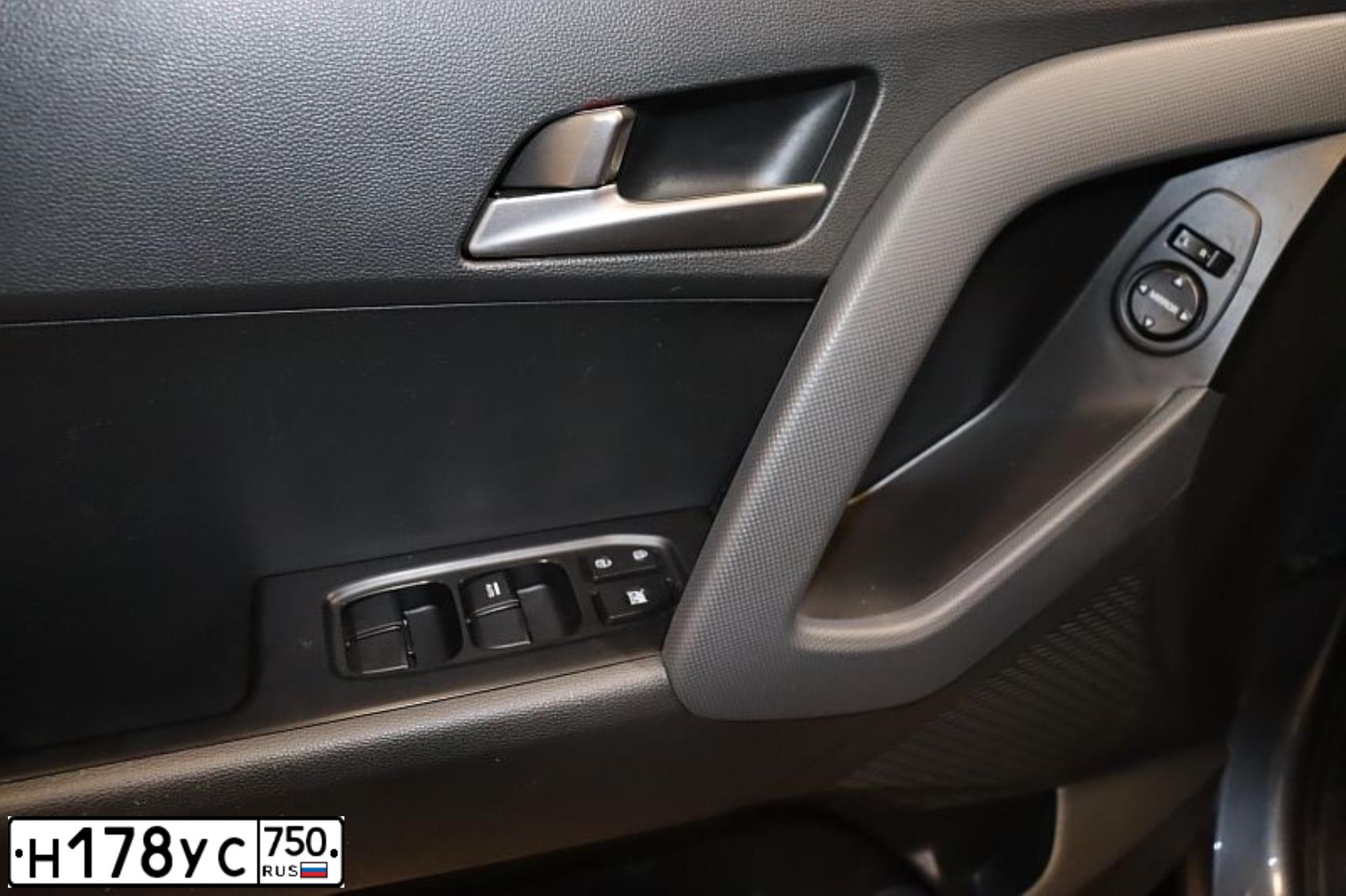 Фото автомобиля HYUNDAI CRETA, 2019 — госномер Р930МК790. Цвет: СЕРЫЙ
