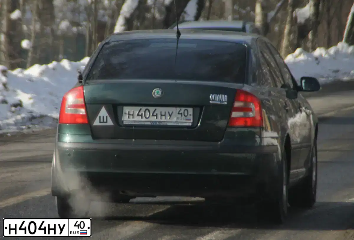 Фото автомобиля SKODA OCTAVIA, 2008 — госномер М925ВО180. Цвет: ЗЕЛЕНЫЙ