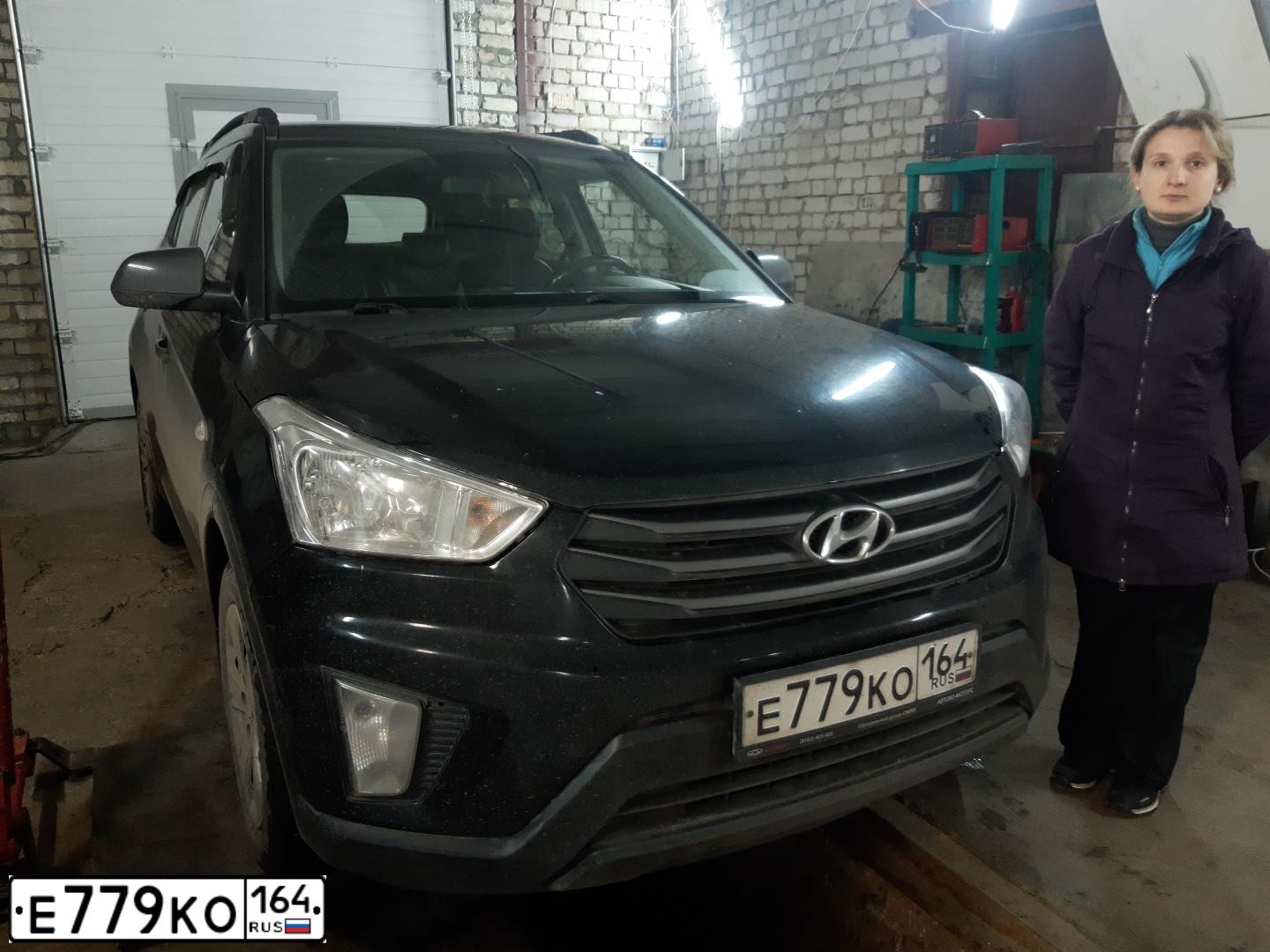 Фото автомобиля HYUNDAI CRETA, 2017 — госномер Е779КО164. Цвет: ЧЕРНЫЙ