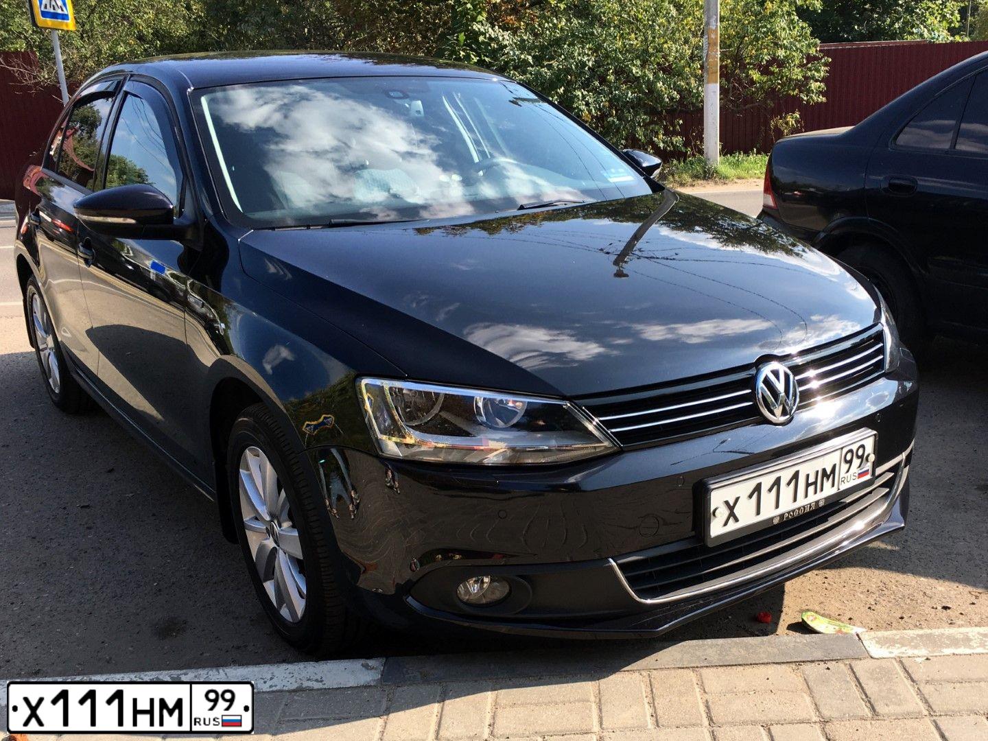 Фото автомобиля VOLKSWAGEN JETTA, 2013 — госномер Х111НМ99. Цвет: ЧЕРНЫЙ