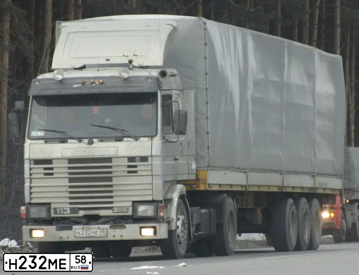 Фото автомобиля SCANIA SERIE R /4X2/, 1996 — госномер Н232МЕ58. Цвет: Серебристый
