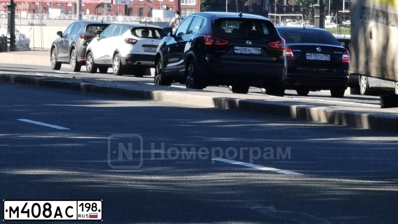 Фото автомобиля NISSAN QASHQAI, 2021 — госномер М408АС198. Цвет: ЧЕРНЫЙ