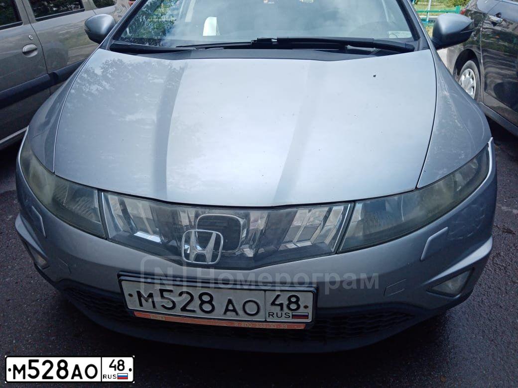 Фото автомобиля HONDA CIVIC, 2008 — госномер М528АО48. Цвет: СЕРЕБРИСТЫЙ
