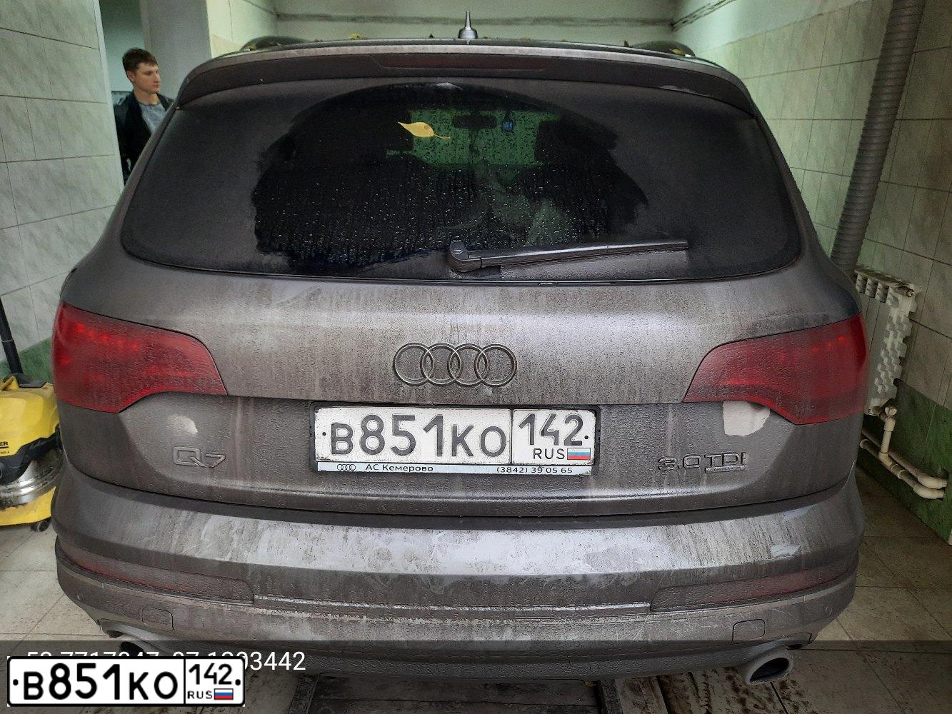 Фото автомобиля AUDI Q7, 2009 — госномер В851КО142. Цвет: СЕРЫЙ