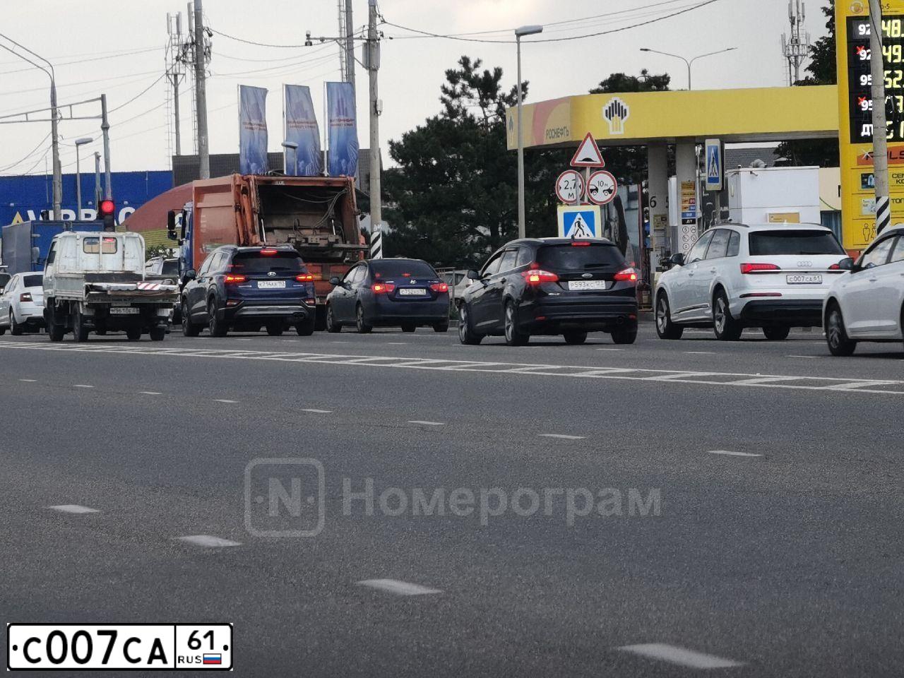 Фото автомобиля HONDA CIVIC, 2007 — госномер Р970ВТ550. Цвет: СВЕТЛО-СИНИЙ
