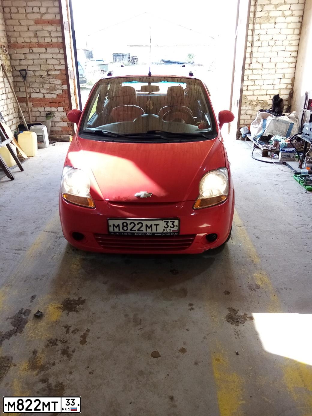 Фото автомобиля CHEVROLET SPARK, 2007 — госномер М822МТ33. Цвет: КРАСНЫЙ