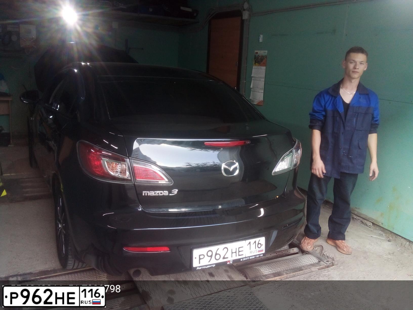 Фото автомобиля MAZDA 3, 2012 — госномер Р962НЕ116. Цвет: ЧЕРНЫЙ