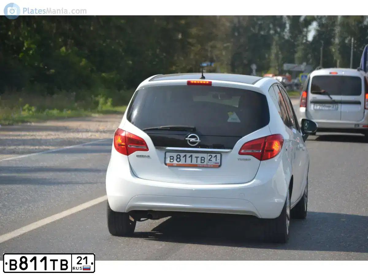 Фото автомобиля OPEL MERIVA, 2012 — госномер В811ТВ21. Цвет: БЕЛЫЙ