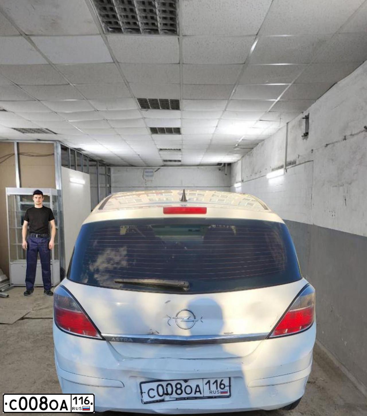 Фото автомобиля KIA RIO, 2012 — госномер Х570ЕС196. Цвет: Белый