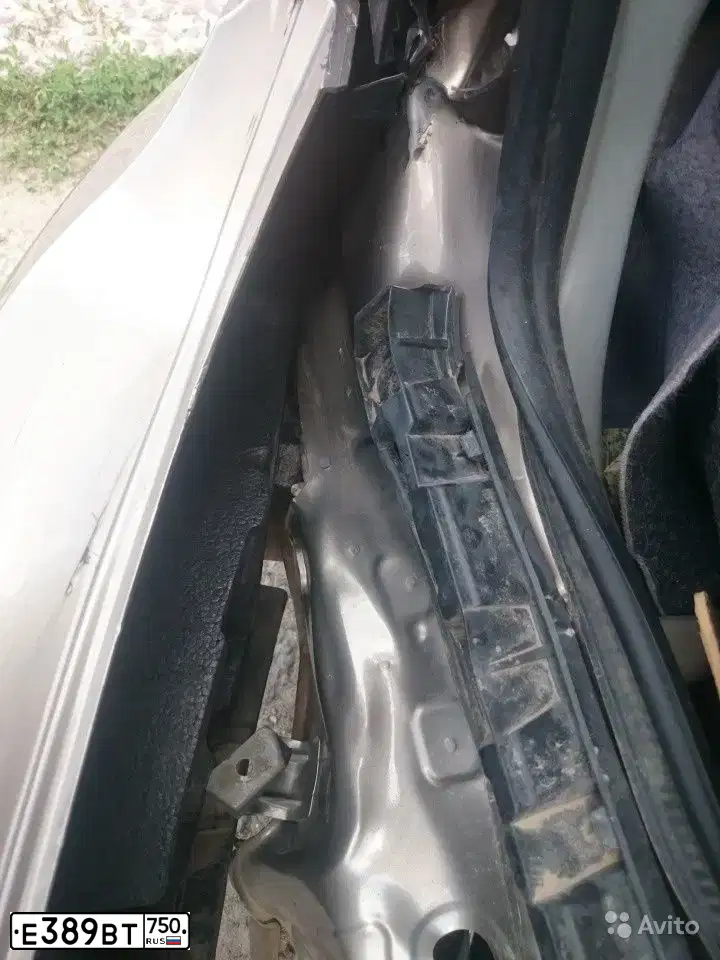 Фото автомобиля FORD FOCUS, 2003 — госномер Е078ВО164. Цвет: СЕРО-ЗОЛОТИСТЫЙ