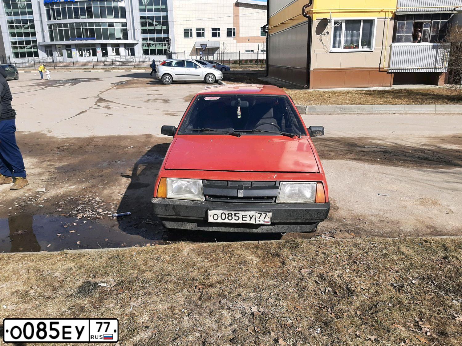 Фото автомобиля LADA 2109 SAMARA, 1989 — госномер Р223ТС69. Цвет: Красный