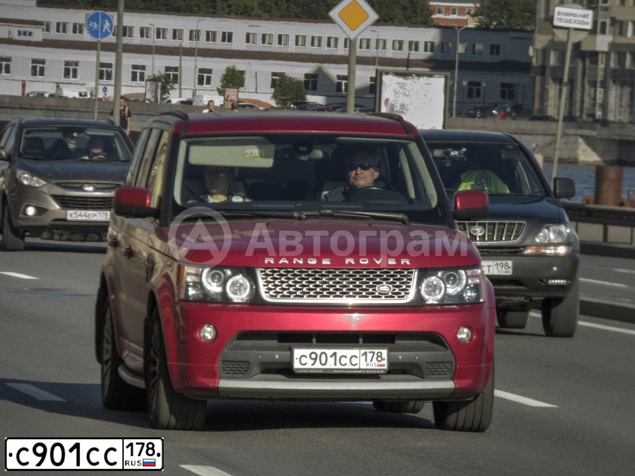 Фото автомобиля LANDROVER RANGE ROVER SPORT, 2011 — госномер С901СС178. Цвет: КРАСНЫЙ