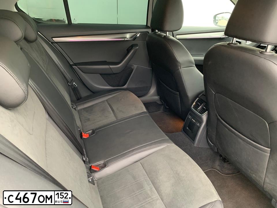 Фото автомобиля SKODA OCTAVIA, 2020 — госномер С467ОМ152. Цвет: Белый