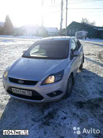 Фото автомобиля FORD FOCUS, 2010 — госномер А389СА799. Цвет: серебристый