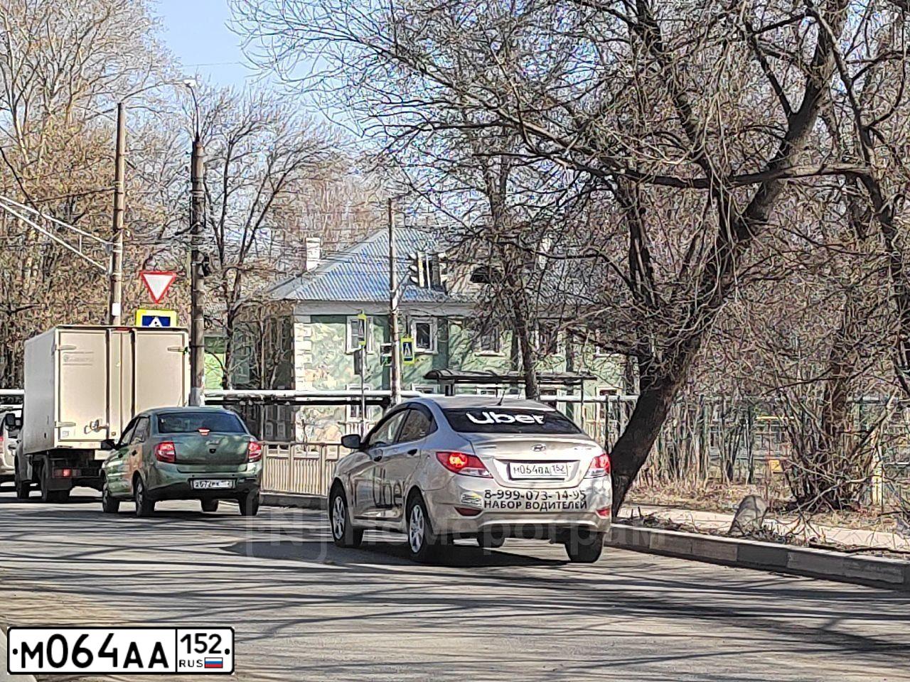 Фото автомобиля KIA RIO, 2013 — госномер С113ТЕ152. Цвет: Белый