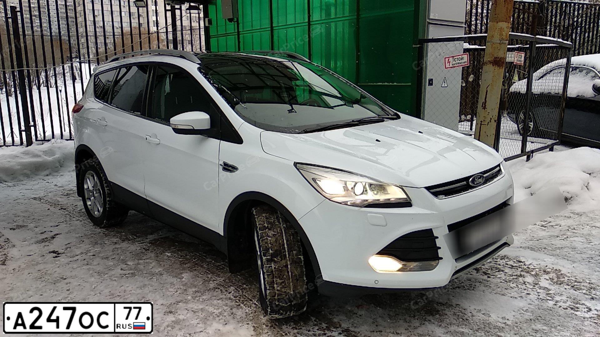 Фото автомобиля FORD KUGA, 2013 — госномер А474ТН69. Цвет: Белый