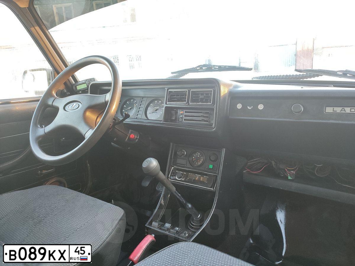 Фото автомобиля LADA 2107 LADA, 2007 — госномер Х125ЕХ72. Цвет: ТЕМНО ВИШНЕВЫЙ