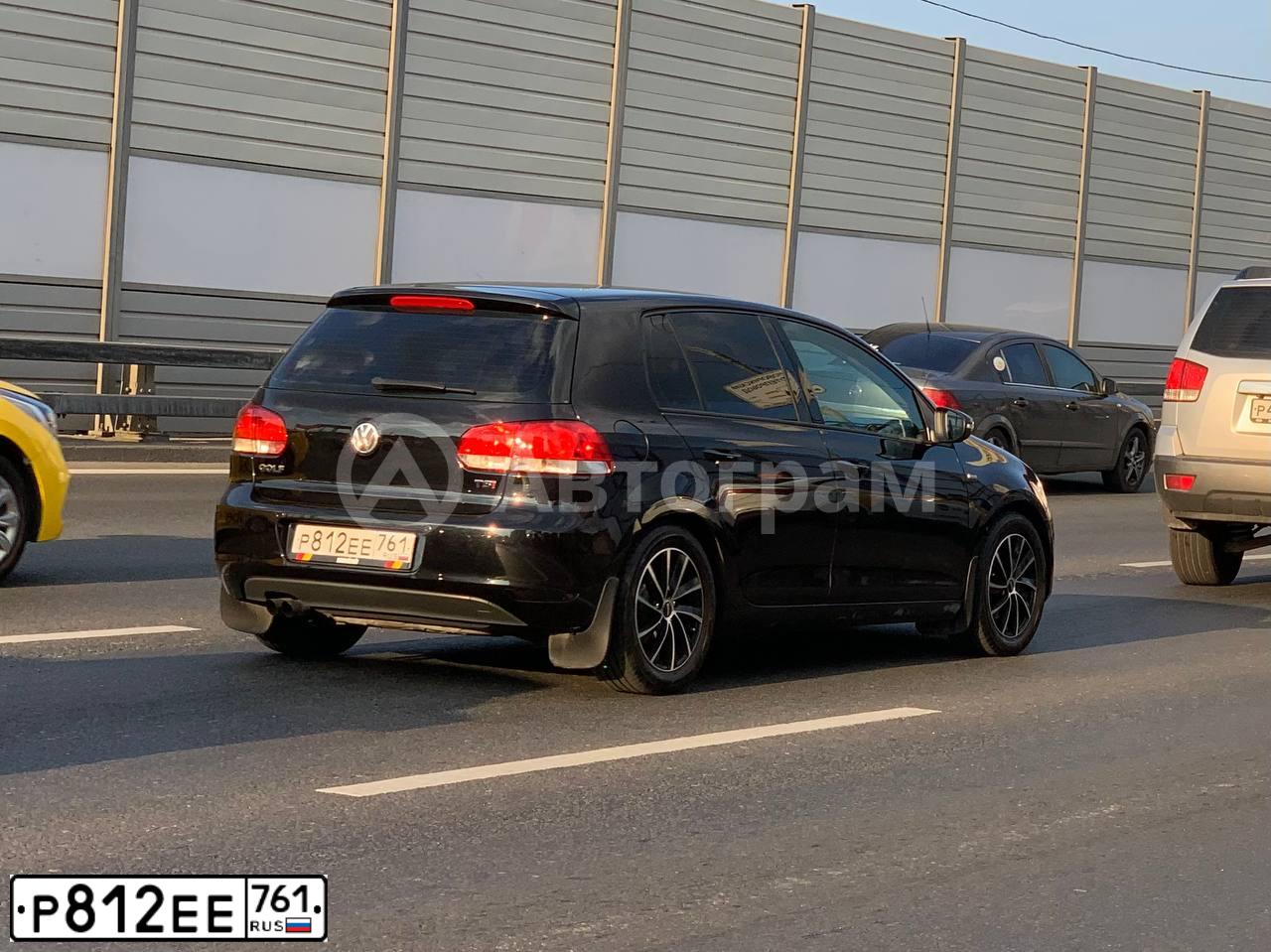 Фото автомобиля VOLKSWAGEN GOLF, 2012 — госномер Р070ВР181