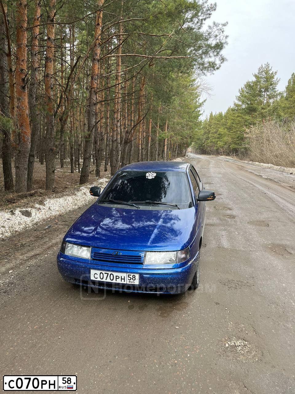 Фото автомобиля LADA 2110, 2003 — госномер С070РН58. Цвет: СЕРЕБРИСТЫЙ ЯРКО-СИНИЙ