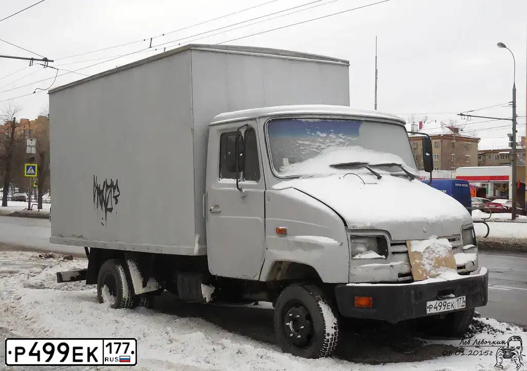 Фото автомобиля ZIL 5301 /4X2/, 2000 — госномер Р499ЕК177. Цвет: БЕЛЫЙ