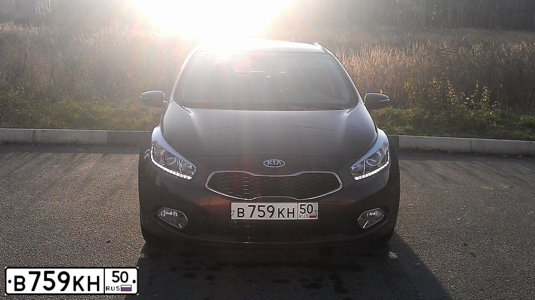 Фото автомобиля KIA JD (CEE`D), 2013 — госномер Р377РМ124. Цвет: Коричневый