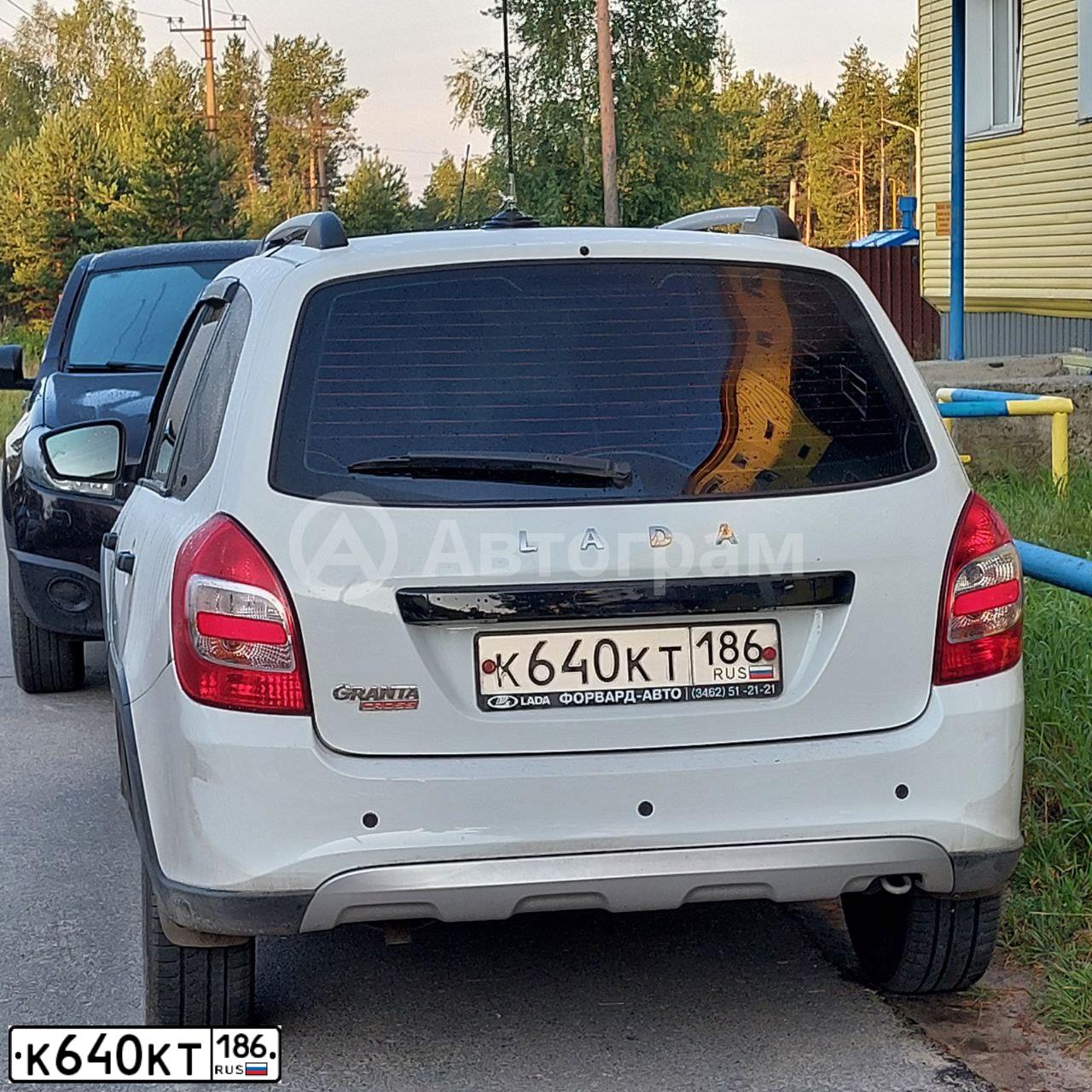 Фото автомобиля LADA GRANTA, 2020 — госномер С528ТТ89. Цвет: Белый