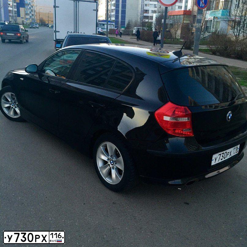 Фото автомобиля BMW 116I, 2009 — госномер А775УН43. Цвет: ЧЕРНЫЙ