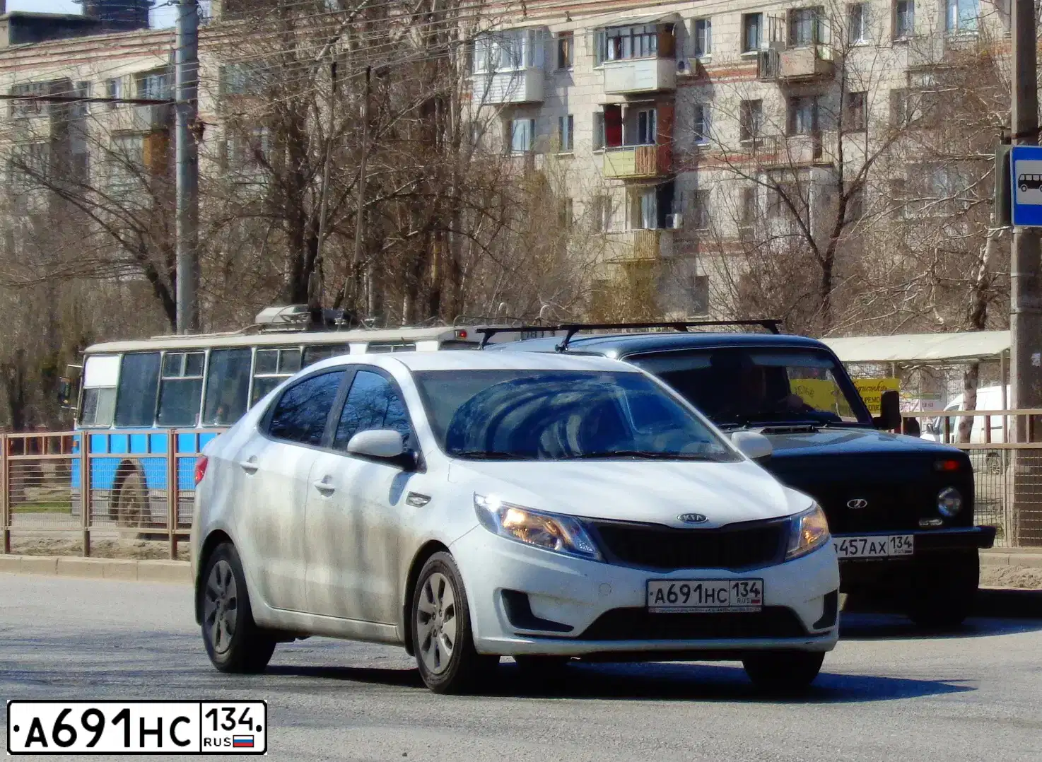 Фото автомобиля KIA RIO, 2012 — госномер А691НС134. Цвет: БЕЛЫЙ