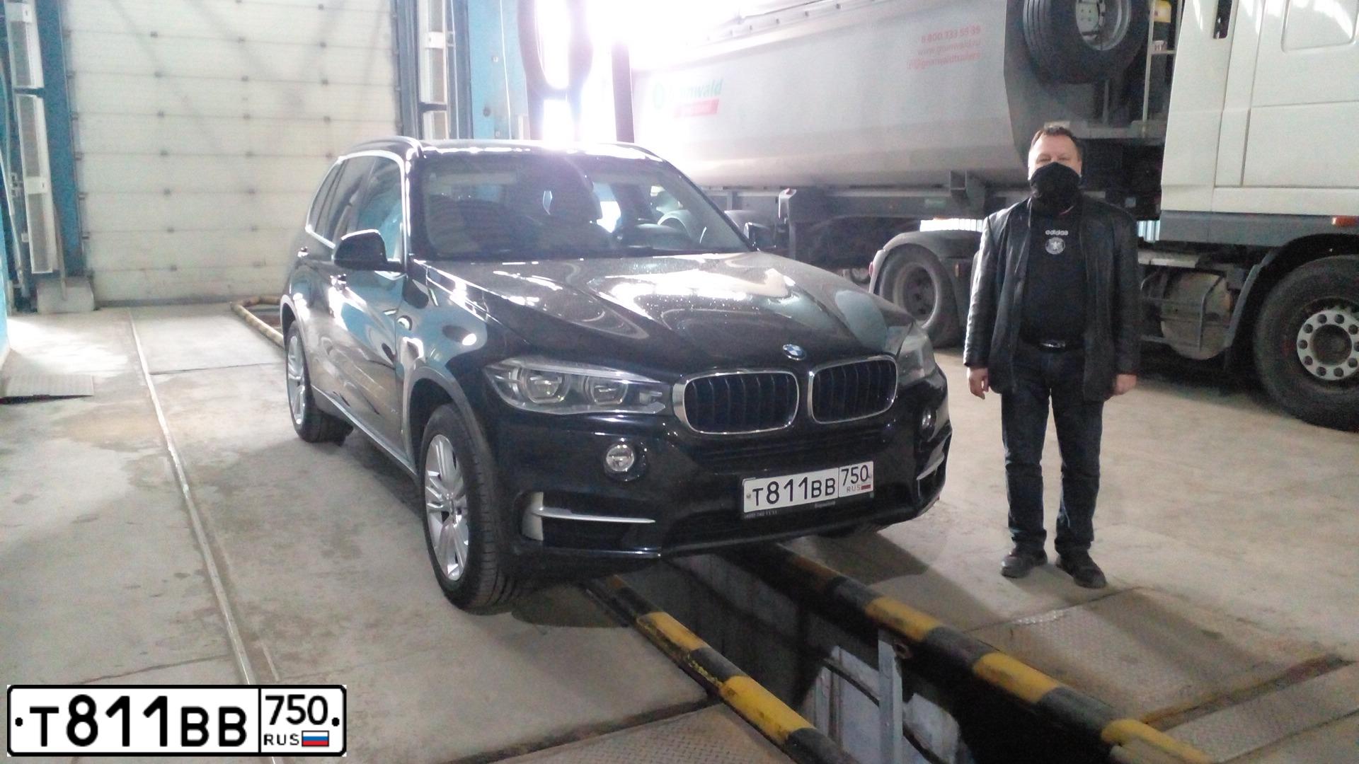 Фото автомобиля BMW X5, 2015 — госномер О855НХ797. Цвет: ЧЕРНЫЙ
