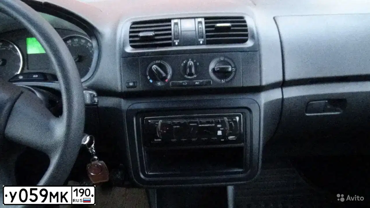 Фото автомобиля SKODA FABIA, 2010 — госномер М891СР21