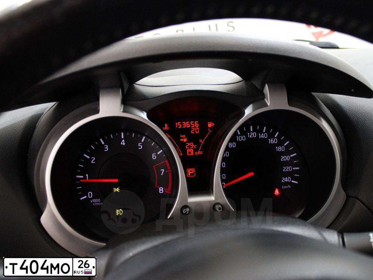 Фото автомобиля NISSAN JUKE, 2012 — госномер Т404МО26. Цвет: Белый