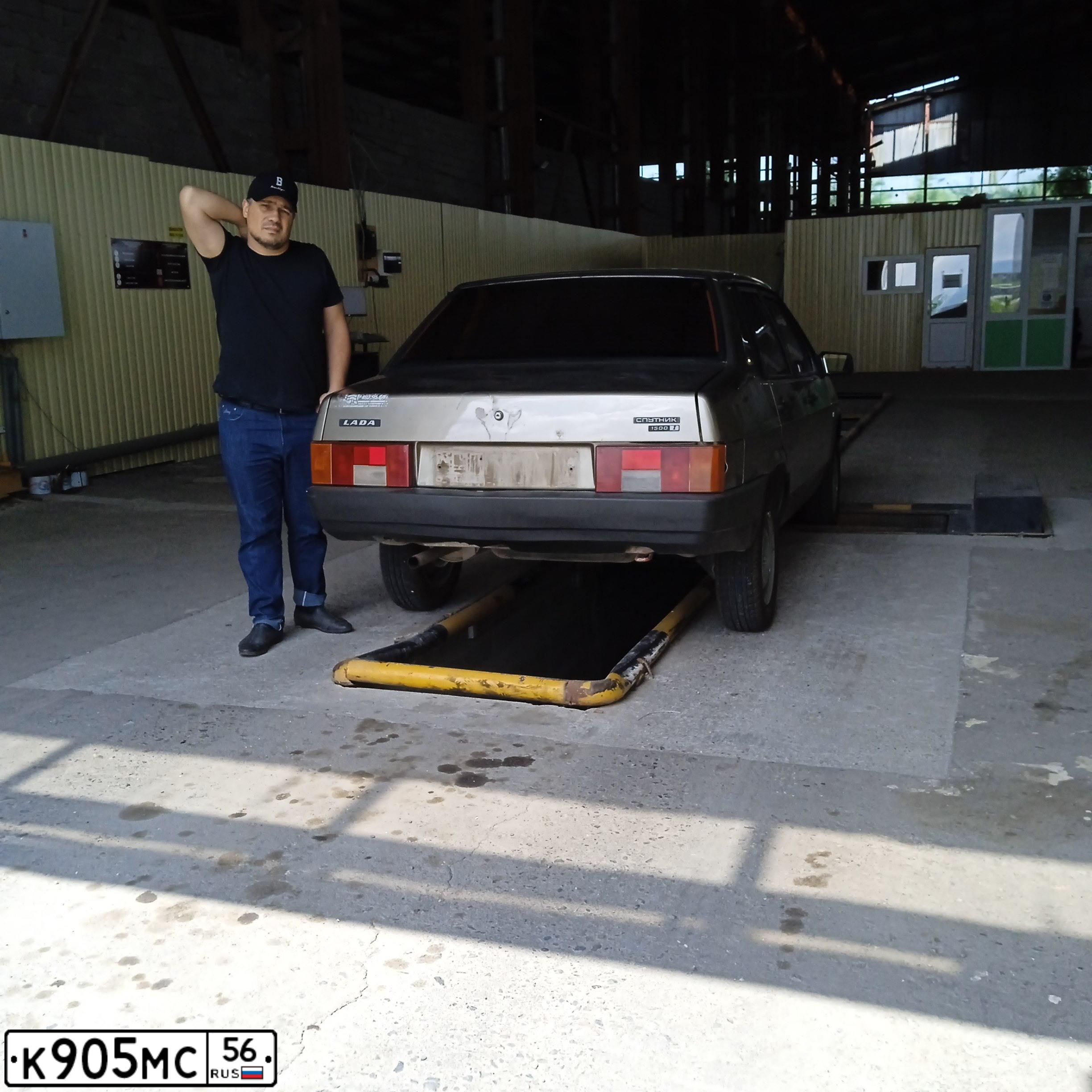 Фото автомобиля LADA 2109 SAMARA, 2002 — госномер У626ХЕ05. Цвет: СЕРЕБРИСТО-СЕРО-ЗЕЛЕНЫЙ