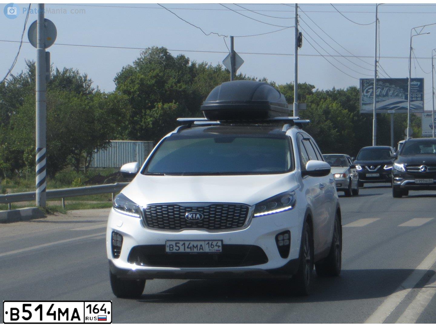 Фото автомобиля KIA SORENTO, 2017 — госномер В514МА164. Цвет: БЕЛЫЙ