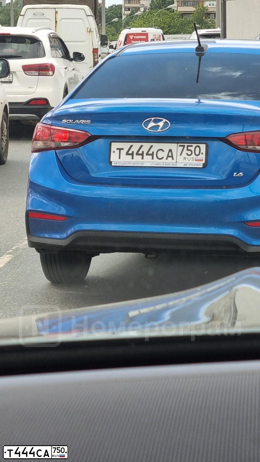 Фото автомобиля HYUNDAI SOLARIS, 2018 — госномер Т444СА750. Цвет: СИНИЙ