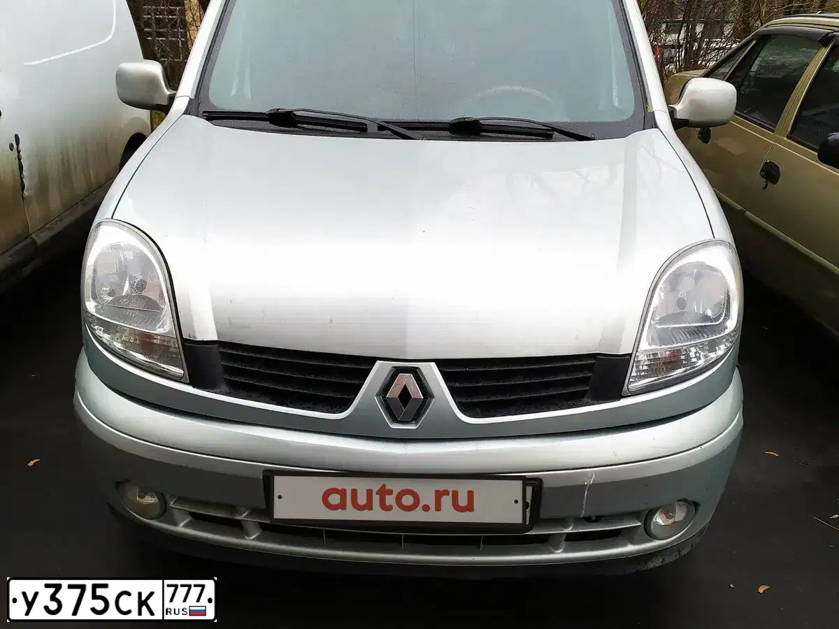 Фото автомобиля RENAULT KANGOO, 2008 — госномер У375СК777. Цвет: СВЕТЛО-СЕРЫЙ