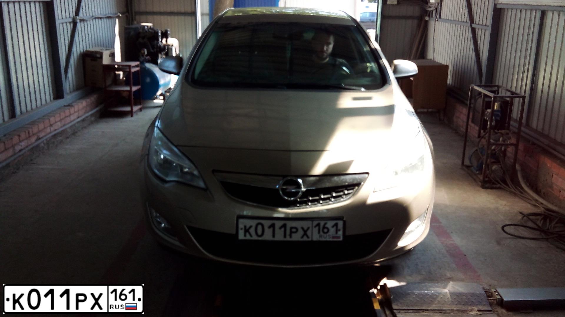 Фото автомобиля HYUNDAI SOLARIS, 2015 — госномер Р055УТ161. Цвет: Коричневый