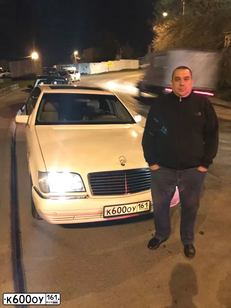 Фото автомобиля MERCEDES S-KLASSE, 1998 — госномер К600ОУ161. Цвет: Белый