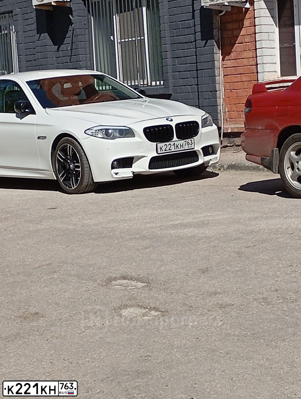 Фото автомобиля BMW SERIE 5, 2013 — госномер К221КН763. Цвет: Белый