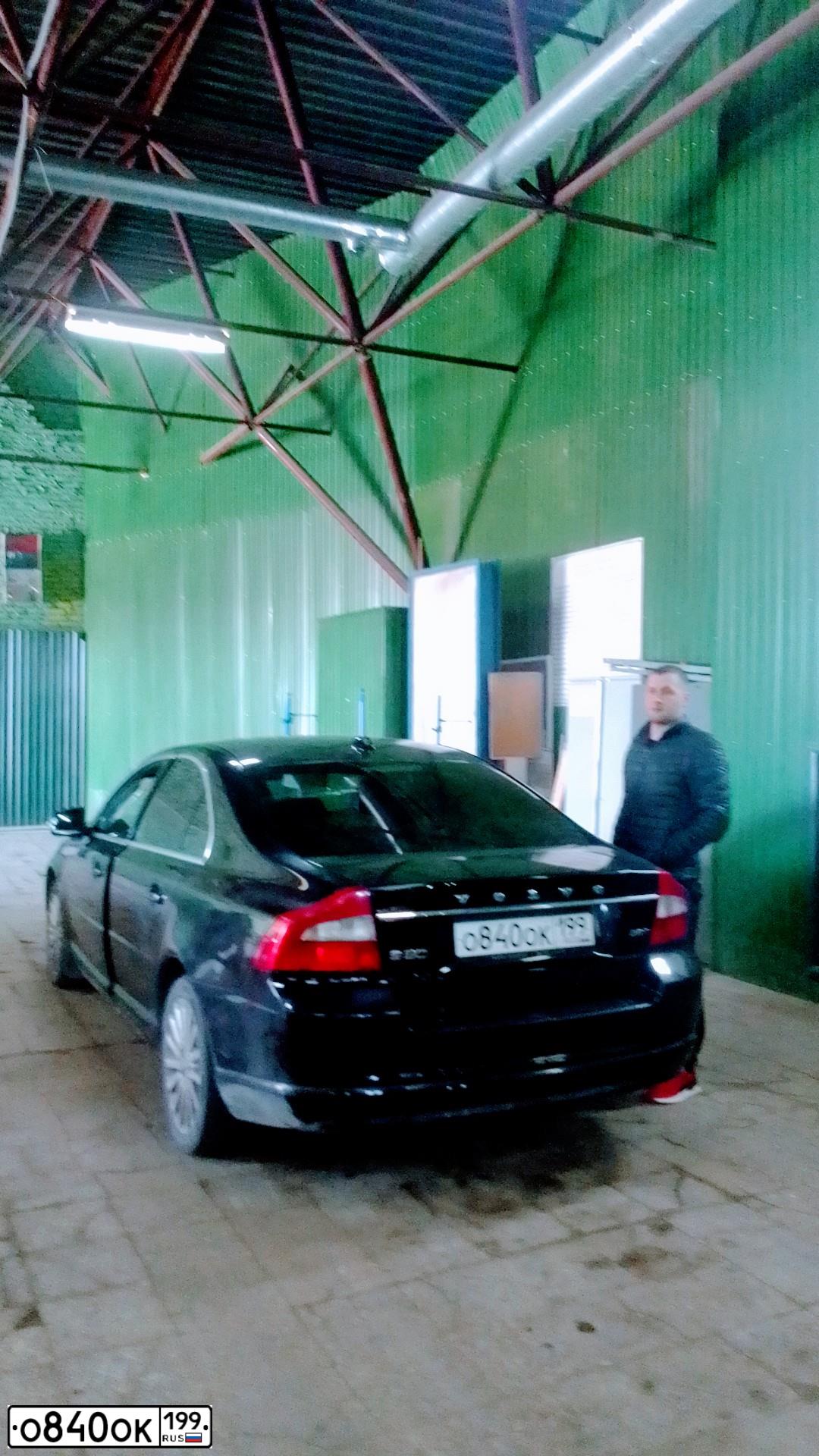 Фото автомобиля VOLVO S80, 2008 — госномер Т712НВ73. Цвет: ЧЕРНЫЙ
