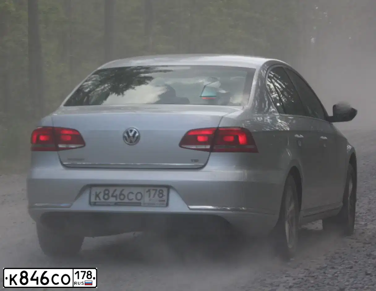 Фото автомобиля VOLKSWAGEN PASSAT, 2011 — госномер С779КЕ181