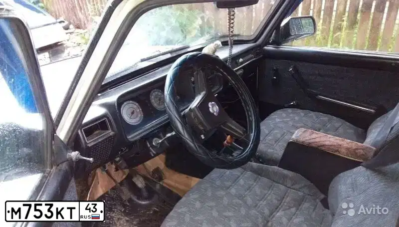 Фото автомобиля LADA 2107, 1994 — госномер М753КТ43. Цвет: Белый