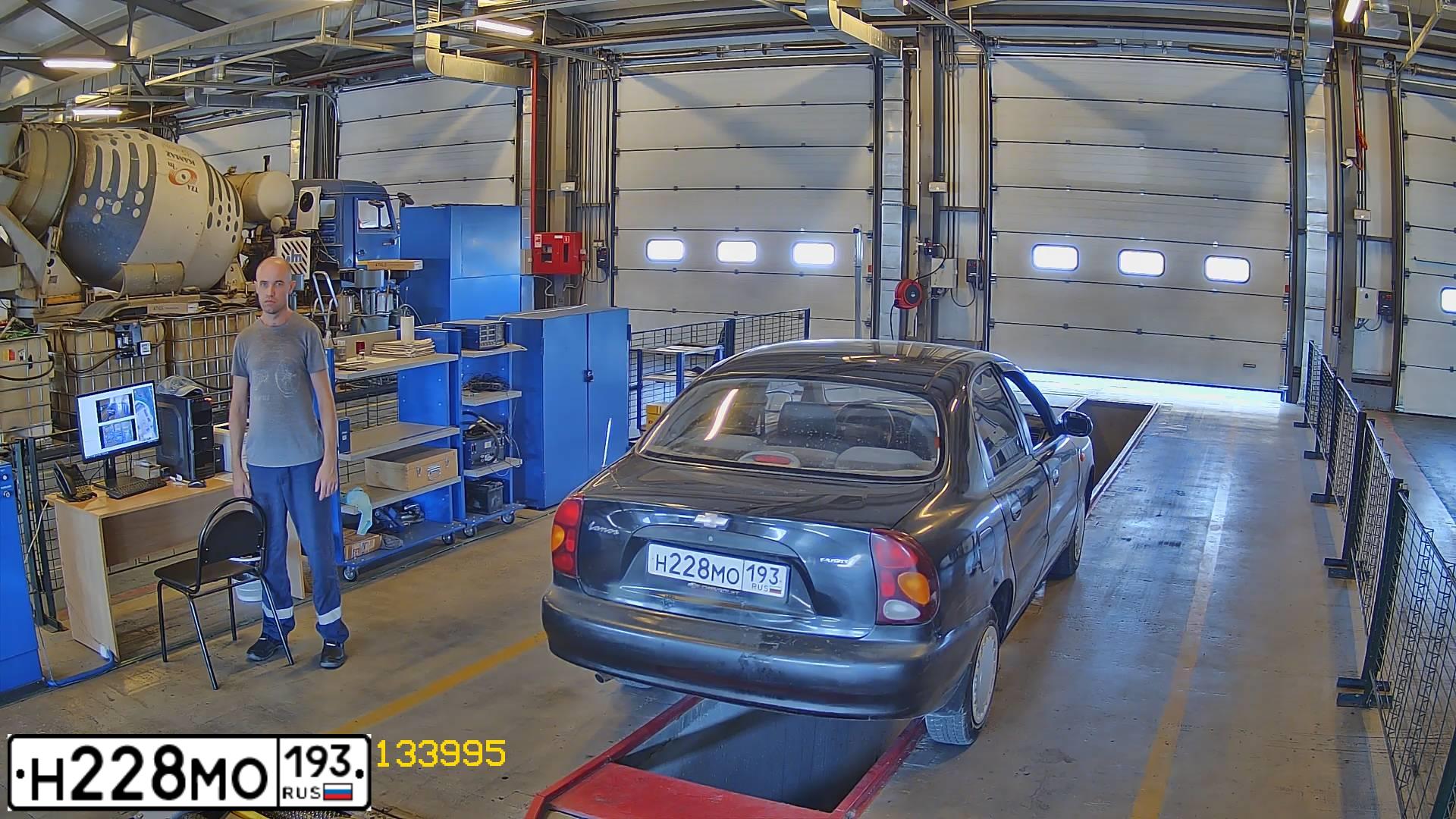 Фото автомобиля ZAZ LANOS, 2008 — госномер У356ВН35. Цвет: ЧЕРНЫЙ